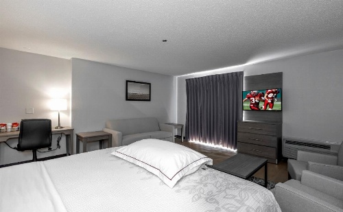 Red Roof PLUS+ Boston - Mansfield/ Foxboro image 12
